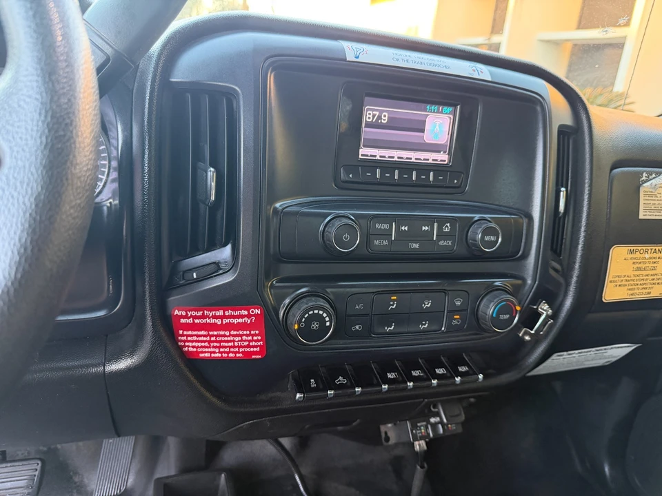 2015 Chevrolet Silverado Heavy Duty 3rd Gen - Image 12 of 18