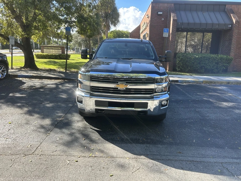 2015 Chevrolet Silverado Heavy Duty 3rd Gen - Image 2 of 21