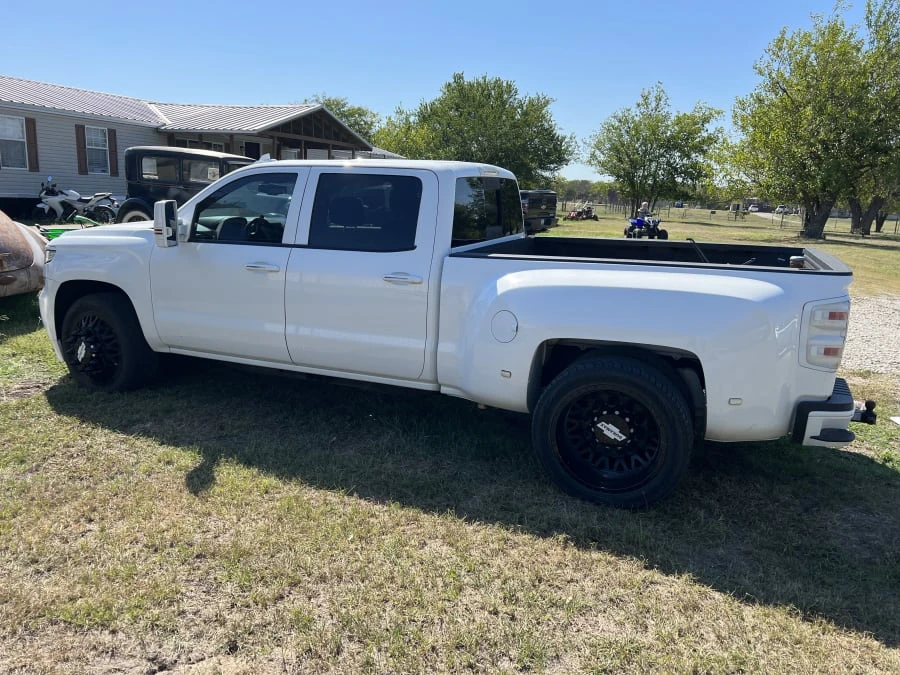 2015 Chevrolet Silverado Heavy Duty 3rd Gen - Image 2 of 5