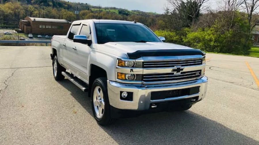 2015 Chevrolet Silverado Heavy Duty 3rd Gen - Image 6 of 15