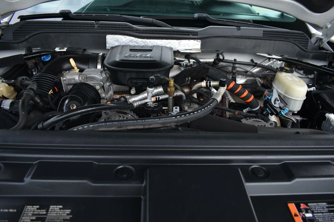 2015 Chevrolet Silverado Heavy Duty 3rd Gen - Image 18 of 19