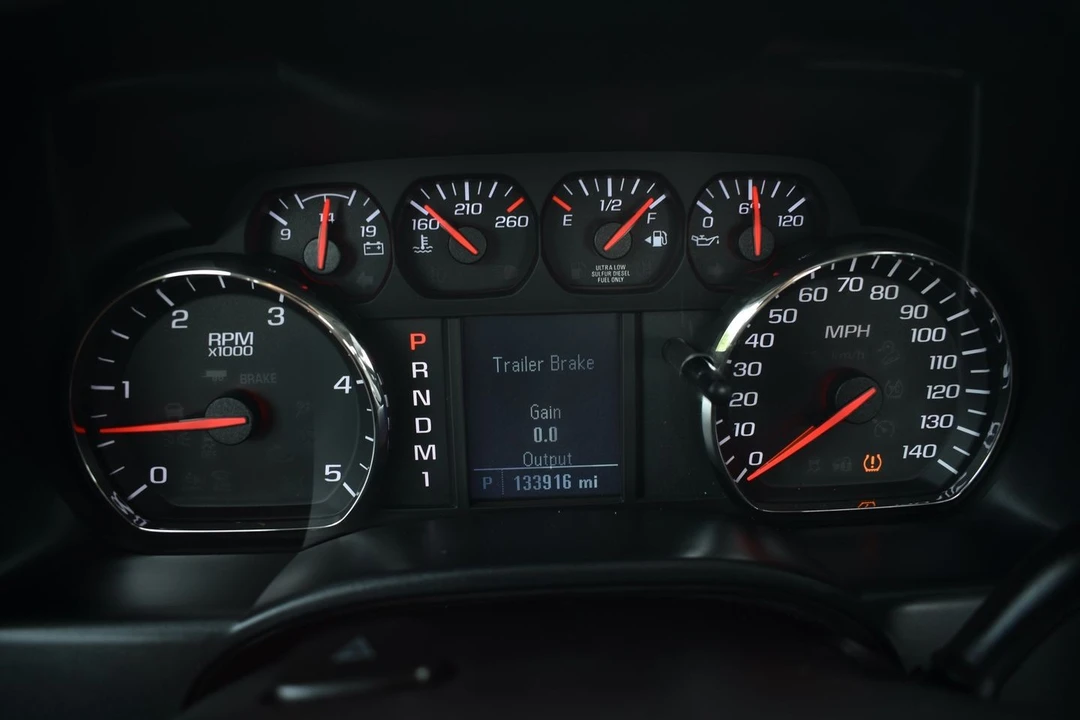 2015 Chevrolet Silverado Heavy Duty 3rd Gen - Image 12 of 19