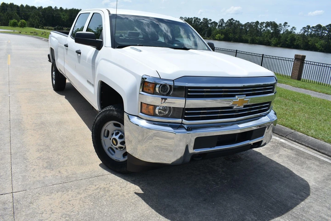 2015 Chevrolet Silverado Heavy Duty 3rd Gen - Image 6 of 19