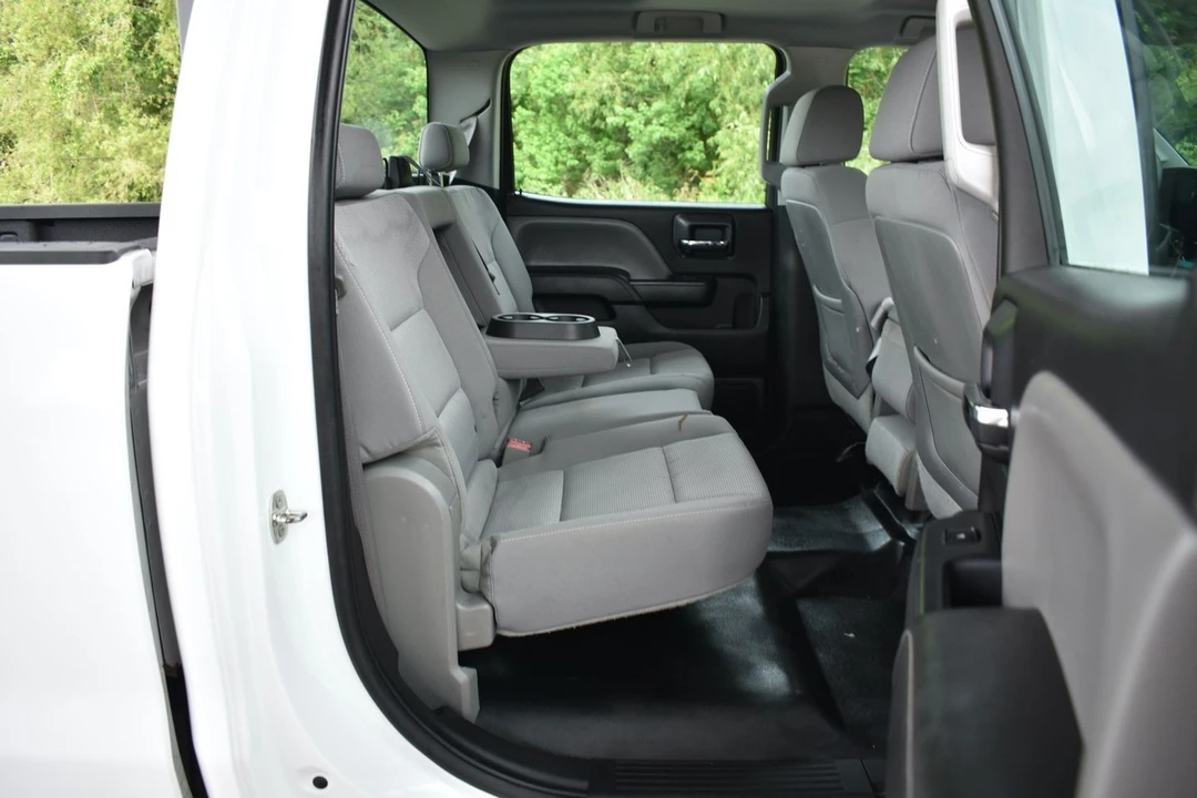 2015 Chevrolet Silverado Heavy Duty 3rd Gen - Image 14 of 19