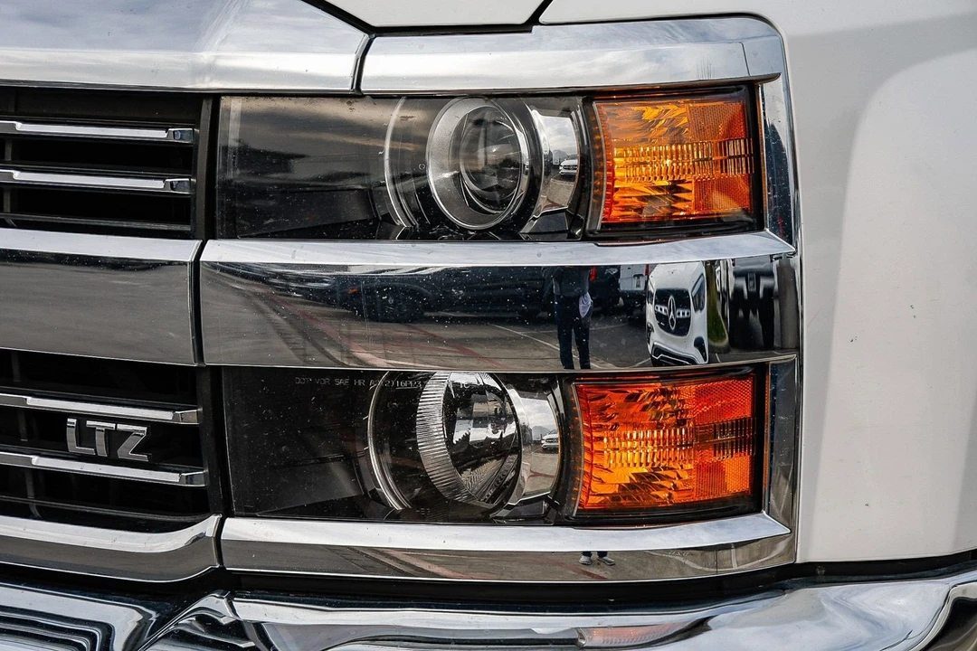 2015 Chevrolet Silverado Heavy Duty 3rd Gen - Image 7 of 12