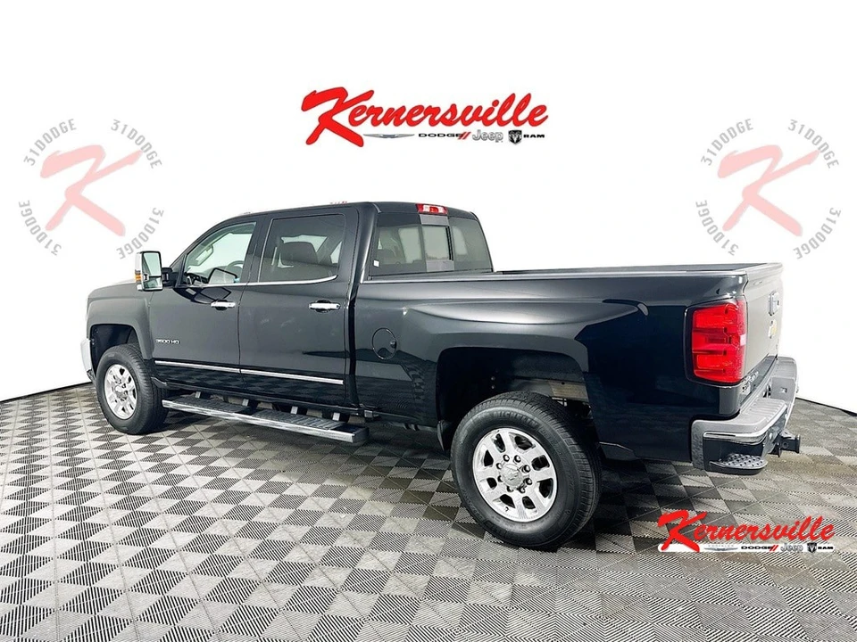 2015 Chevrolet Silverado Heavy Duty 3rd Gen - Image 5 of 21