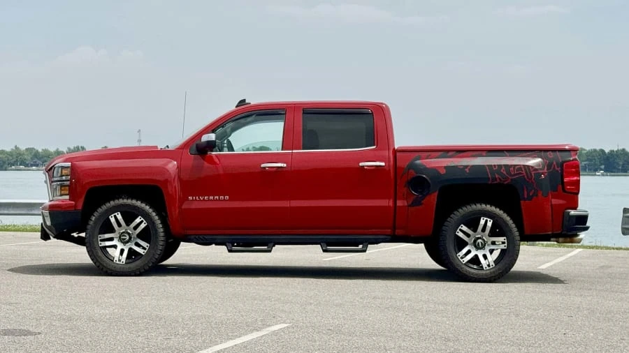 2015 Chevrolet Silverado 3rd Gen - Image 2 of 31