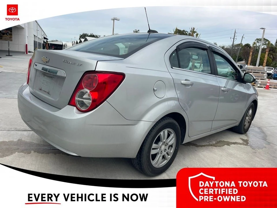 2015 Chevrolet Aveo/Sonic - Image 5 of 10