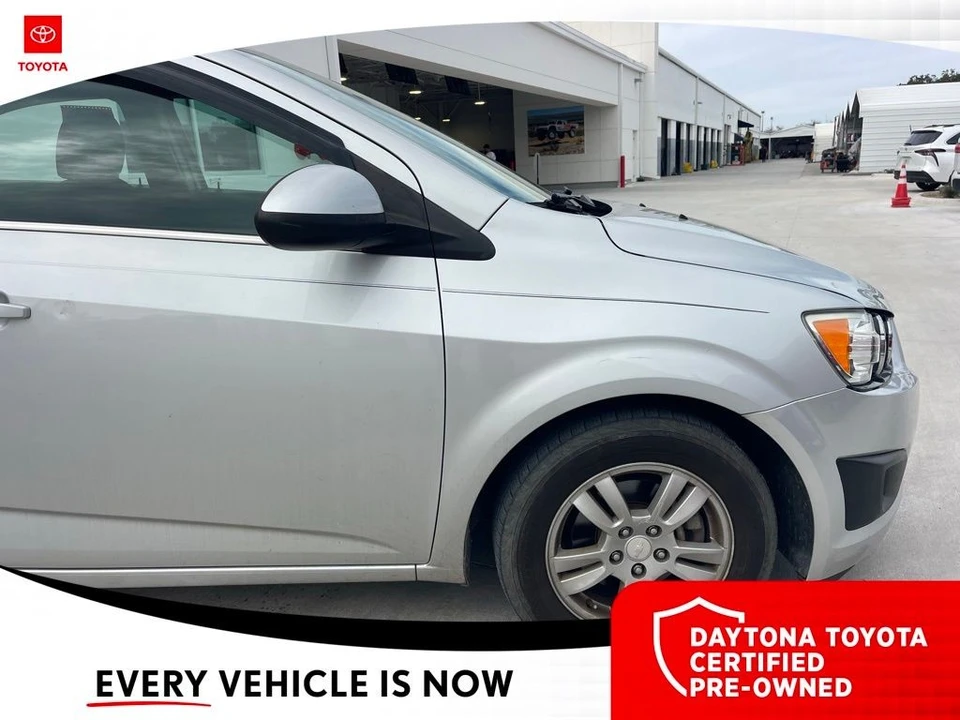 2015 Chevrolet Aveo/Sonic - Image 4 of 10