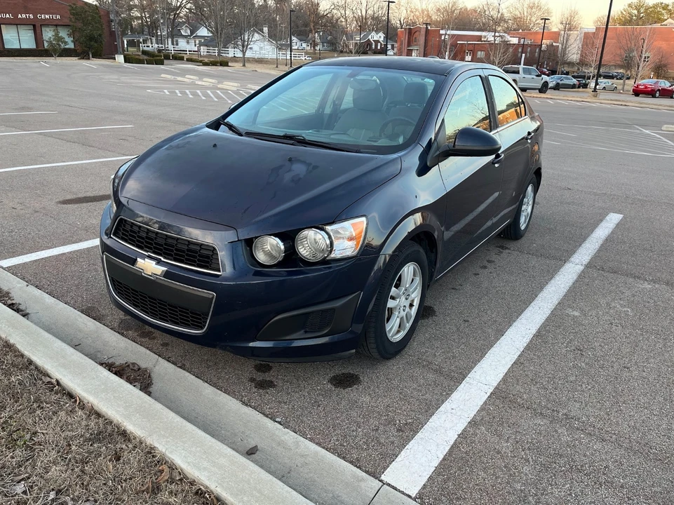 2015 Chevrolet Aveo/Sonic - Image 2 of 7