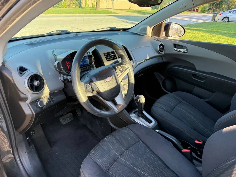 2015 Chevrolet Aveo/Sonic - Image 2 of 6
