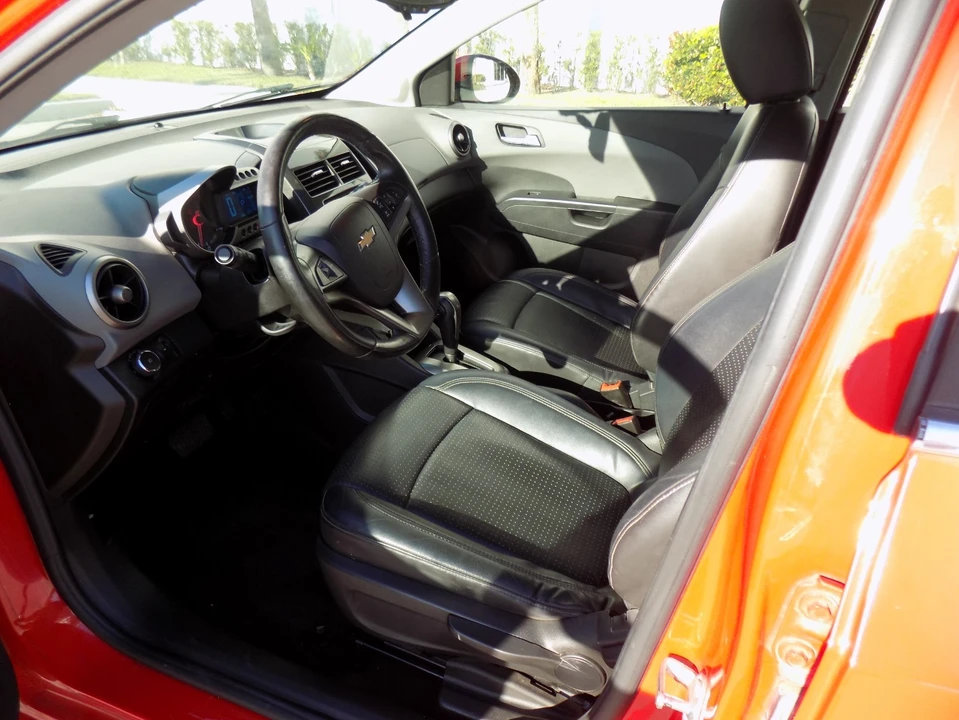 2015 Chevrolet Aveo/Sonic - Image 5 of 15