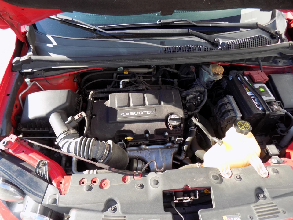 2015 Chevrolet Aveo/Sonic - Image 6 of 15