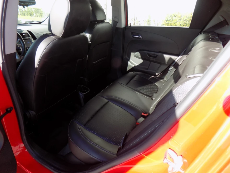 2015 Chevrolet Aveo/Sonic - Image 4 of 15