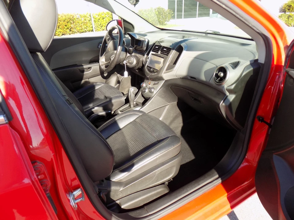 2015 Chevrolet Aveo/Sonic - Image 10 of 15
