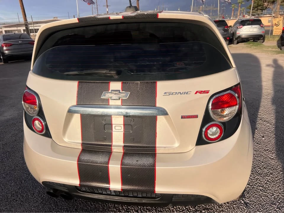 2015 Chevrolet Aveo/Sonic - Image 5 of 17
