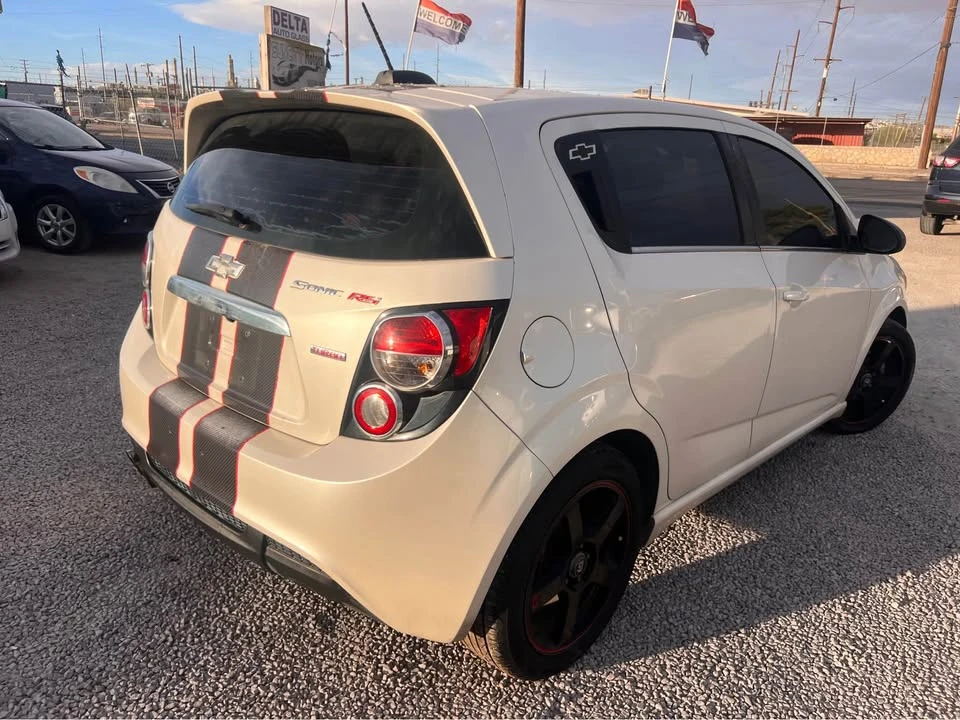 2015 Chevrolet Aveo/Sonic - Image 4 of 17