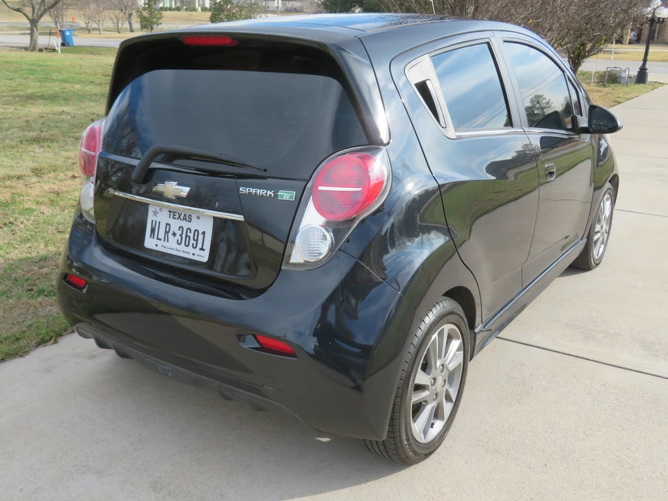 2015 Chevrolet Spark - Image 9 of 21