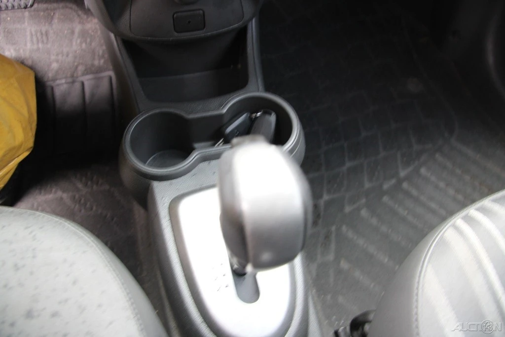 2015 Chevrolet Spark - Image 16 of 21
