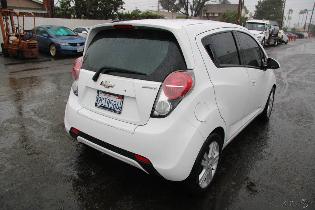 2015 Chevrolet Spark - Image 6 of 21