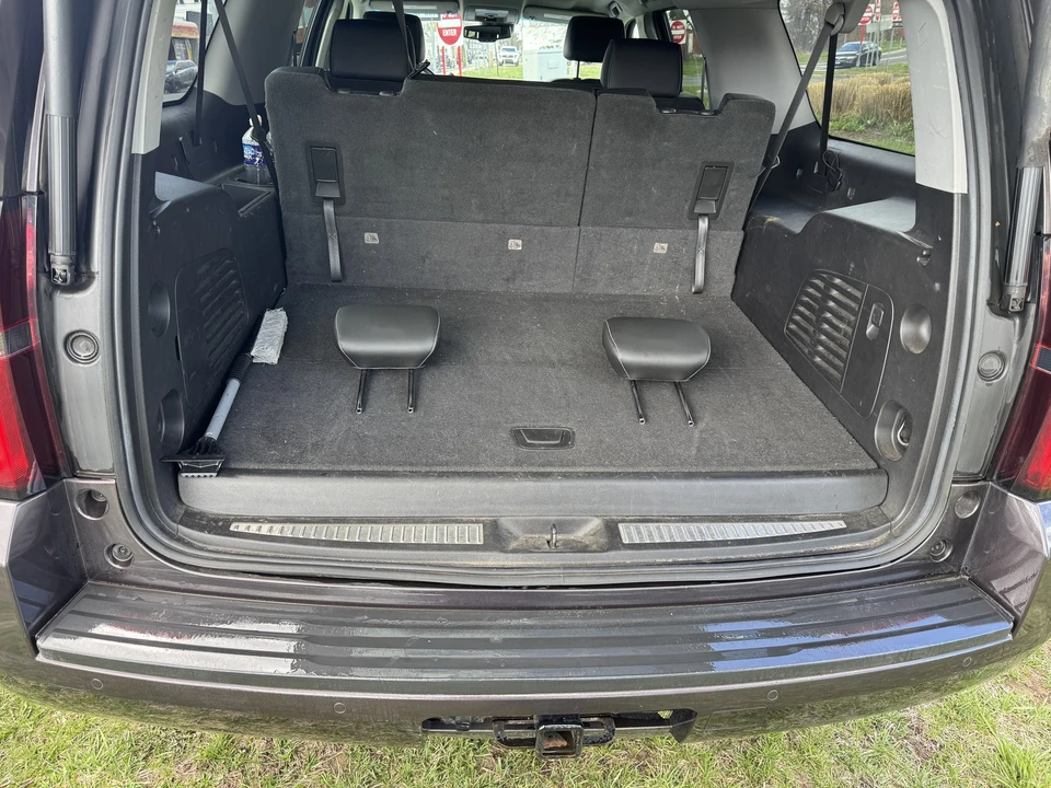 2015 Chevrolet Suburban 11th Gen - Image 16 of 21