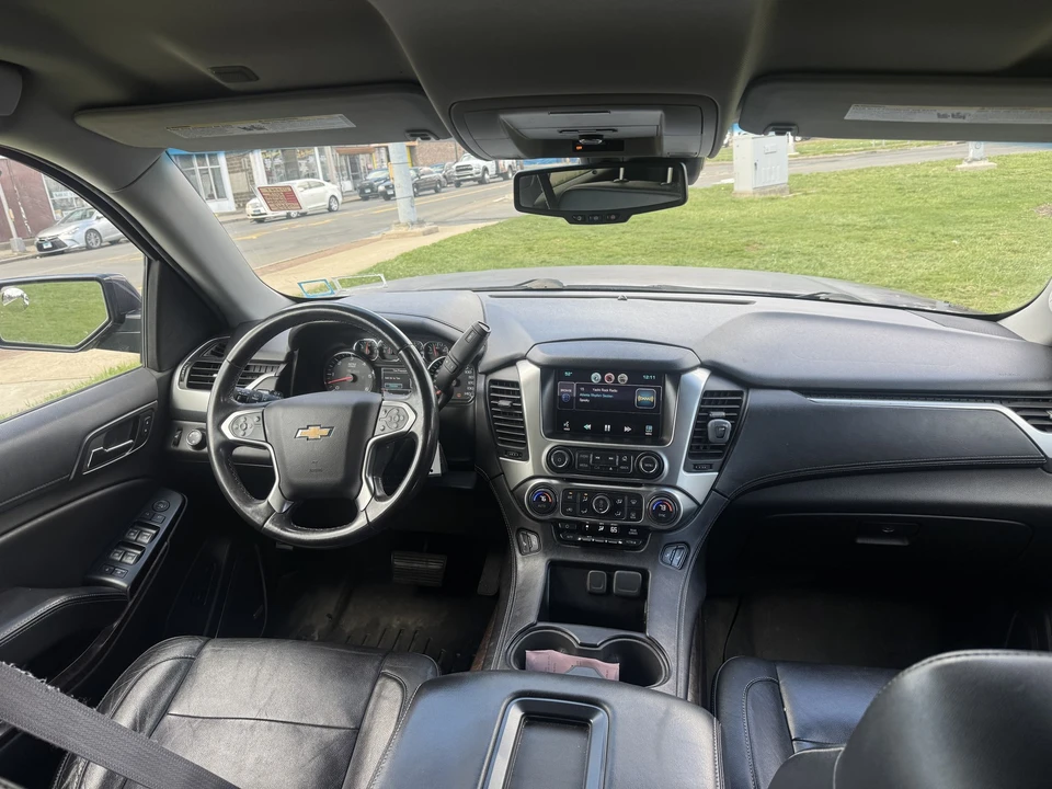 2015 Chevrolet Suburban 11th Gen - Image 20 of 21