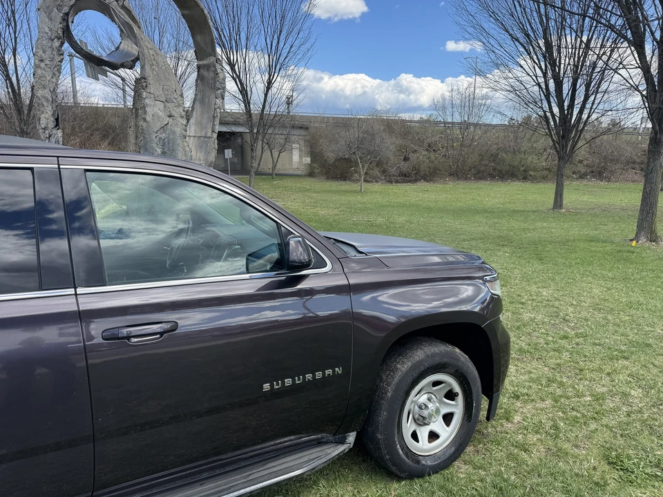 2015 Chevrolet Suburban 11th Gen - Image 8 of 21