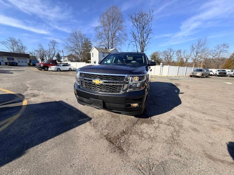 2015 Chevrolet Suburban 10th Gen - Image 2 of 12