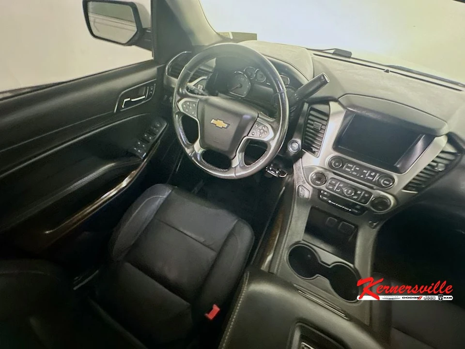 2015 Chevrolet Suburban 11th Gen - Image 9 of 21