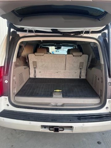 2015 Chevrolet Suburban 11th Gen - Image 23 of 26