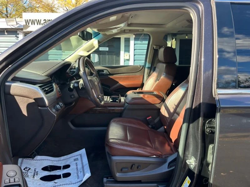 2015 Chevrolet Suburban 11th Gen - Image 11 of 12