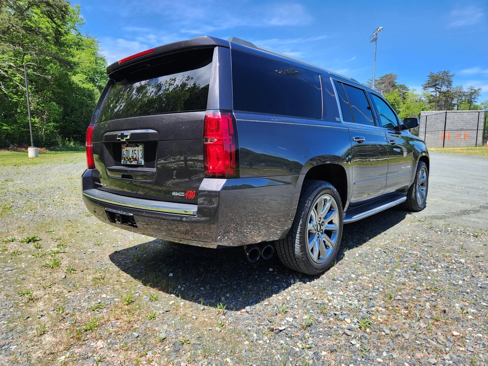 2015 Chevrolet Suburban 11th Gen - Image 7 of 31