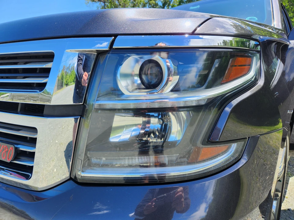 2015 Chevrolet Suburban 11th Gen - Image 12 of 31