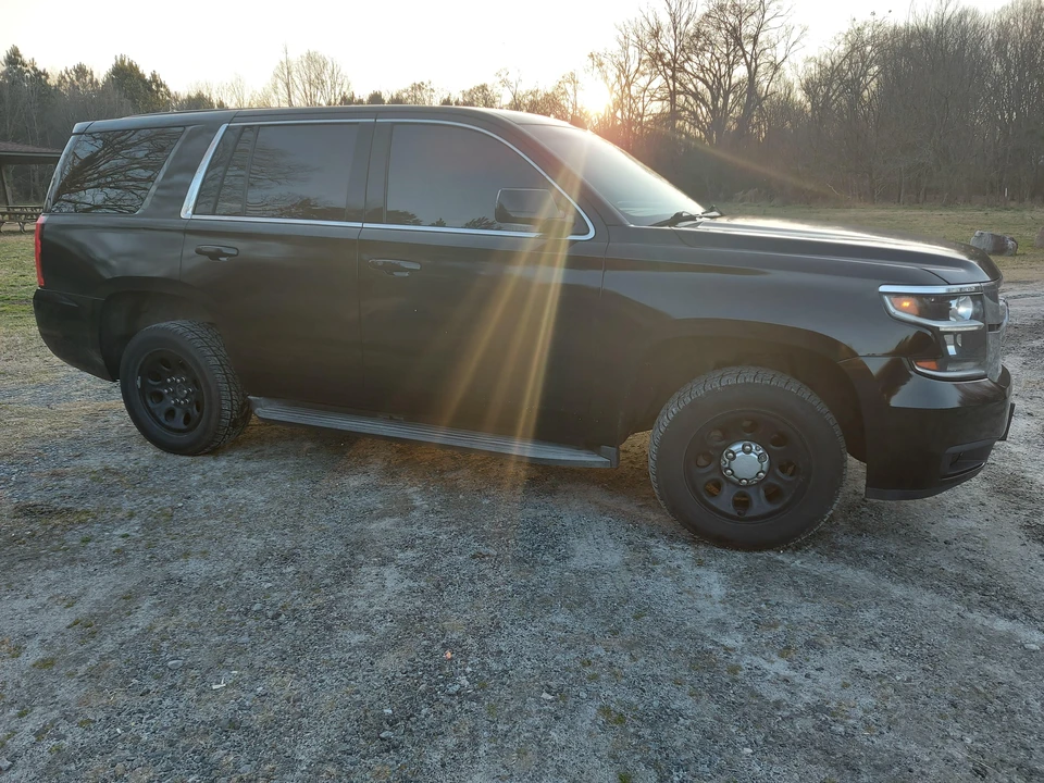 2015 Chevrolet Tahoe 4th Gen - Image 16 of 31