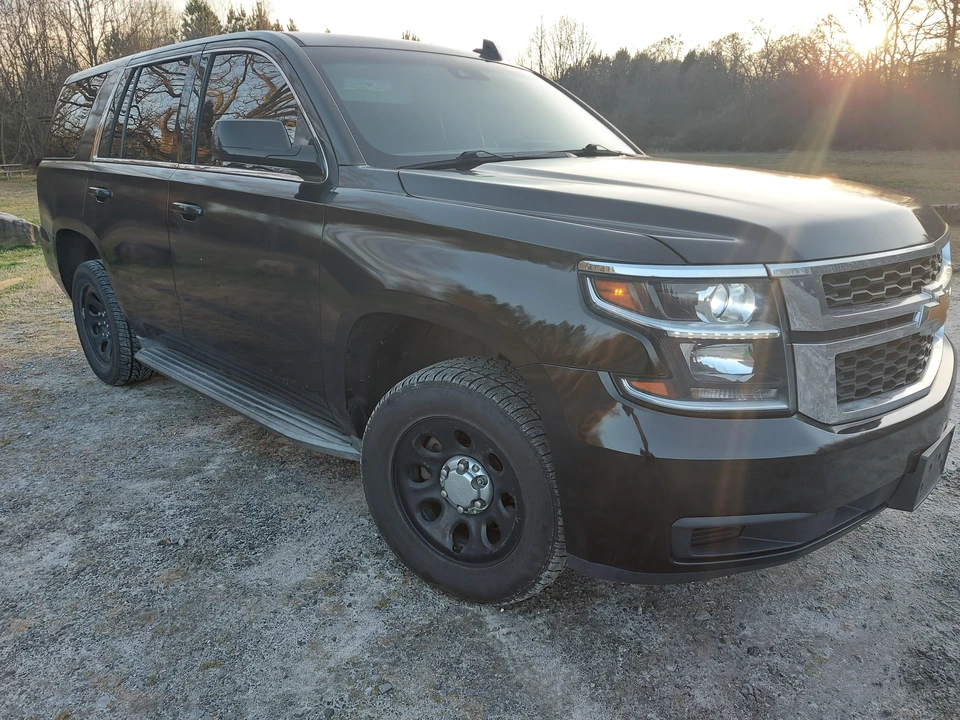 2015 Chevrolet Tahoe 4th Gen - Image 17 of 31