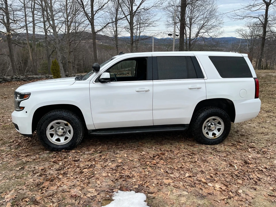 2015 Chevrolet Tahoe 4th Gen - Image 2 of 21