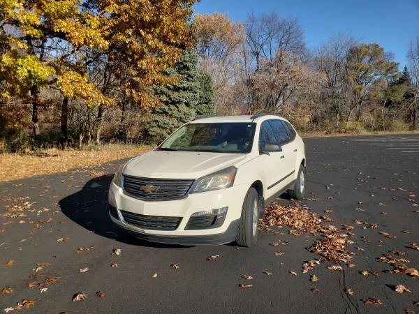 2015 Chevrolet Traverse - Image 3 of 11