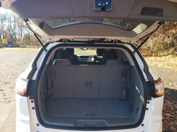 2015 Chevrolet Traverse - Image 7 of 11