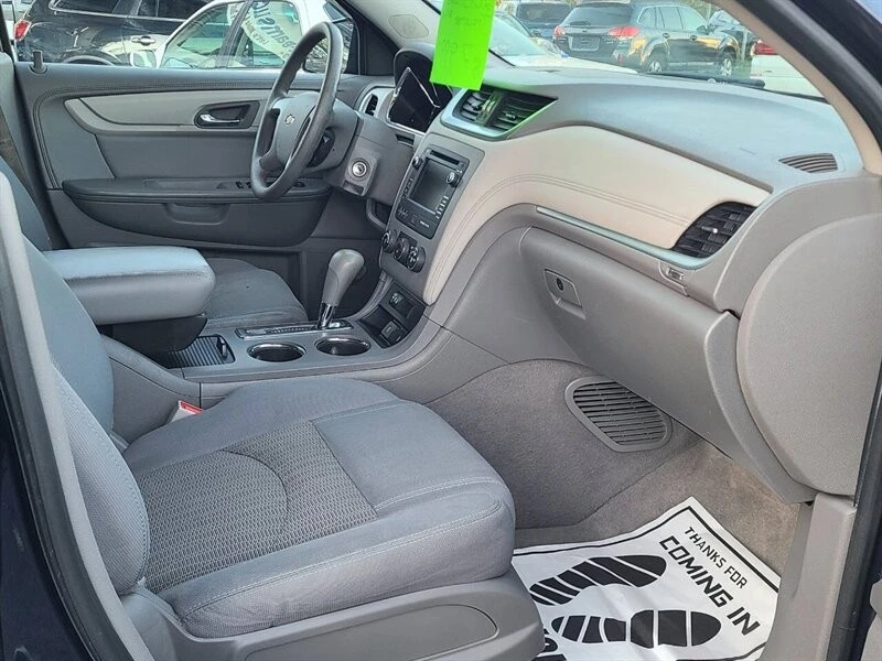 2015 Chevrolet Traverse - Image 11 of 17
