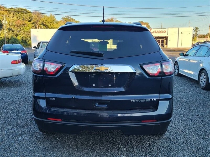 2015 Chevrolet Traverse - Image 8 of 17