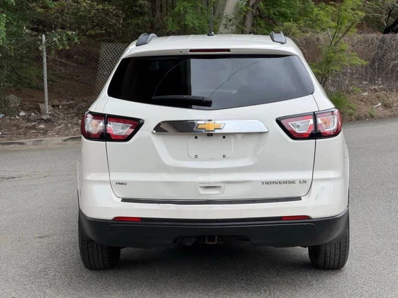 2015 Chevrolet Traverse - Image 7 of 12