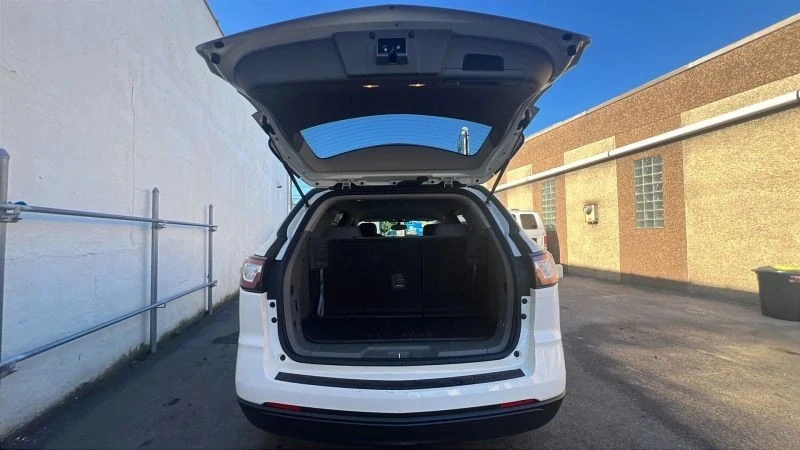 2015 Chevrolet Traverse - Image 9 of 12