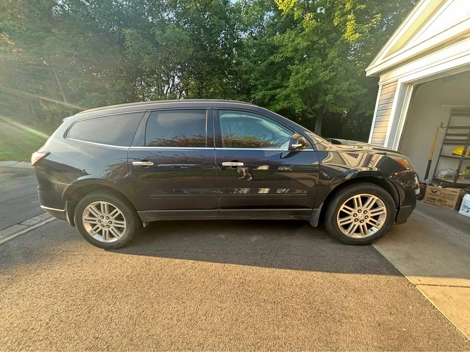 2015 Chevrolet Traverse - Image 4 of 10
