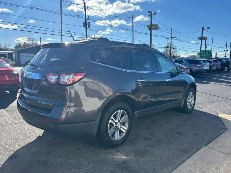 2015 Chevrolet Traverse - Image 8 of 12