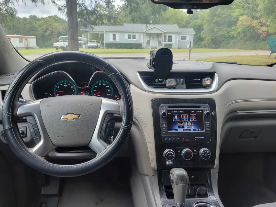 2015 Chevrolet Traverse - Image 19 of 20