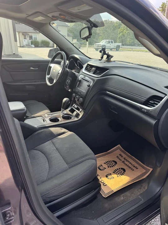 2015 Chevrolet Traverse - Image 17 of 19