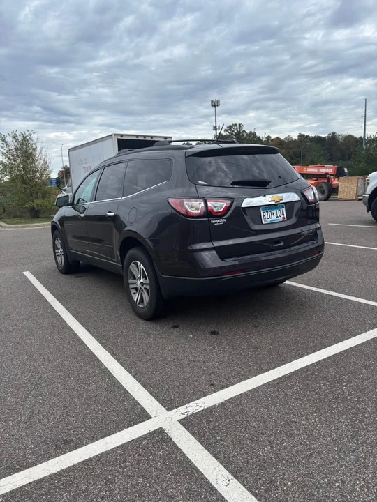 2015 Chevrolet Traverse - Image 3 of 9