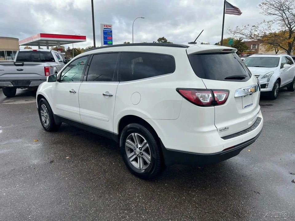 2015 Chevrolet Traverse - Image 3 of 12
