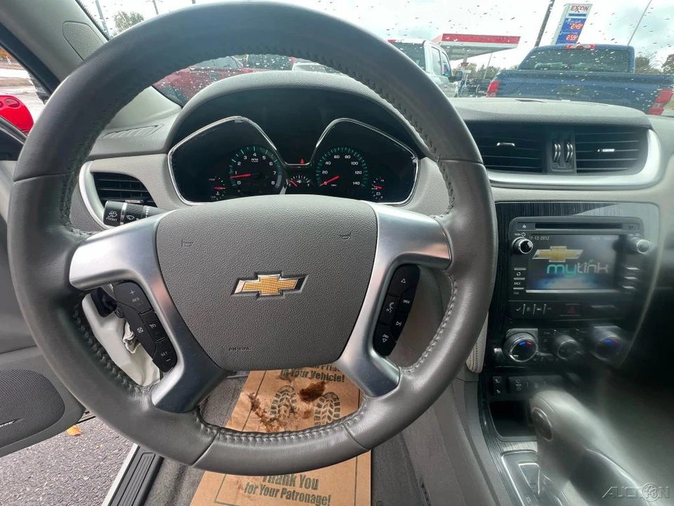 2015 Chevrolet Traverse - Image 19 of 21