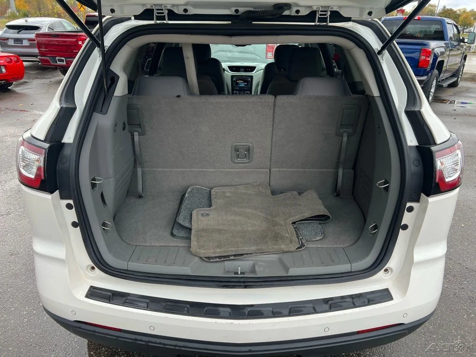 2015 Chevrolet Traverse - Image 16 of 21